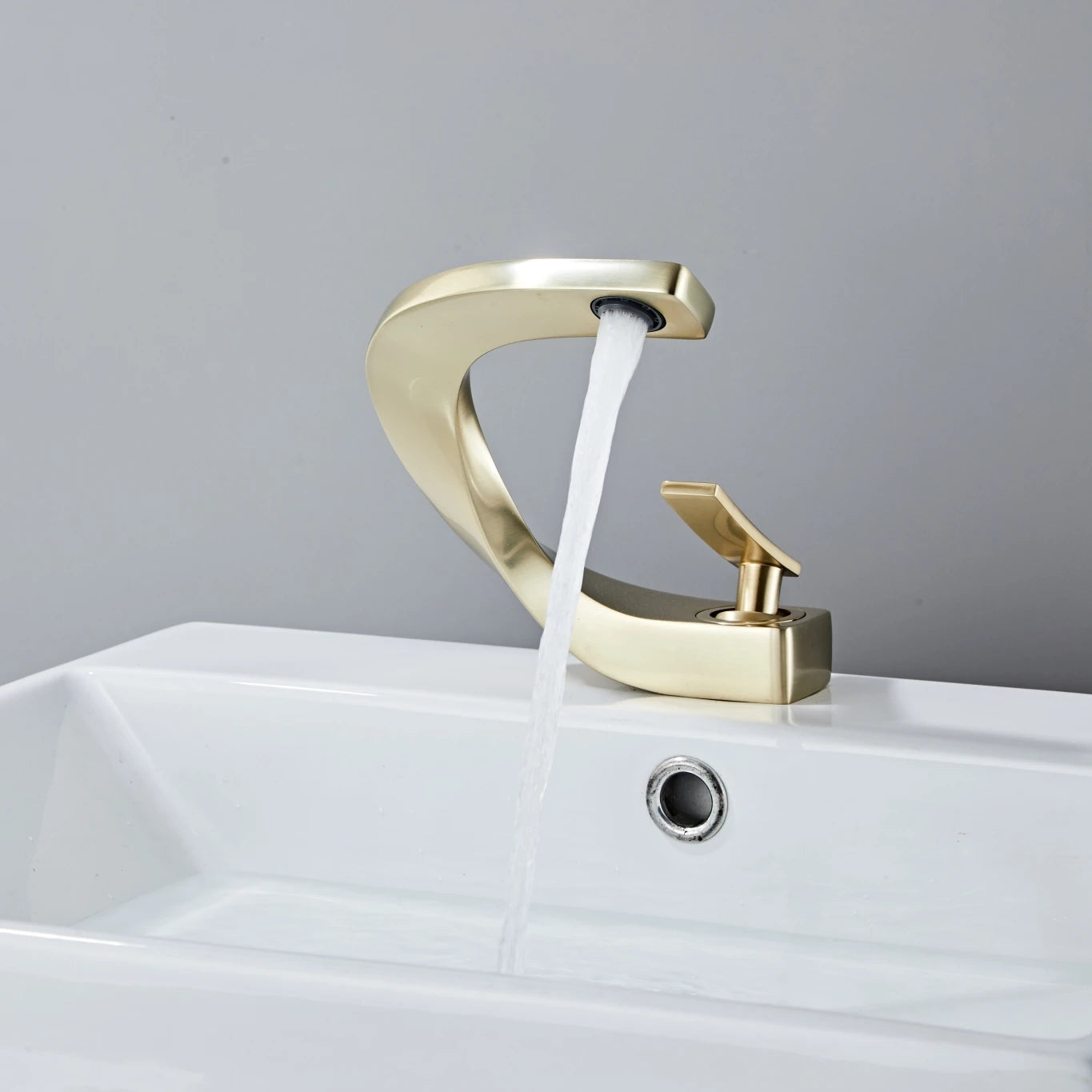 Basin Faucet  Brass Hot and Cold Wash Basin Faucet White with Gold Bathroom Basin Modern Minimalist Creative Faucet PP-12085