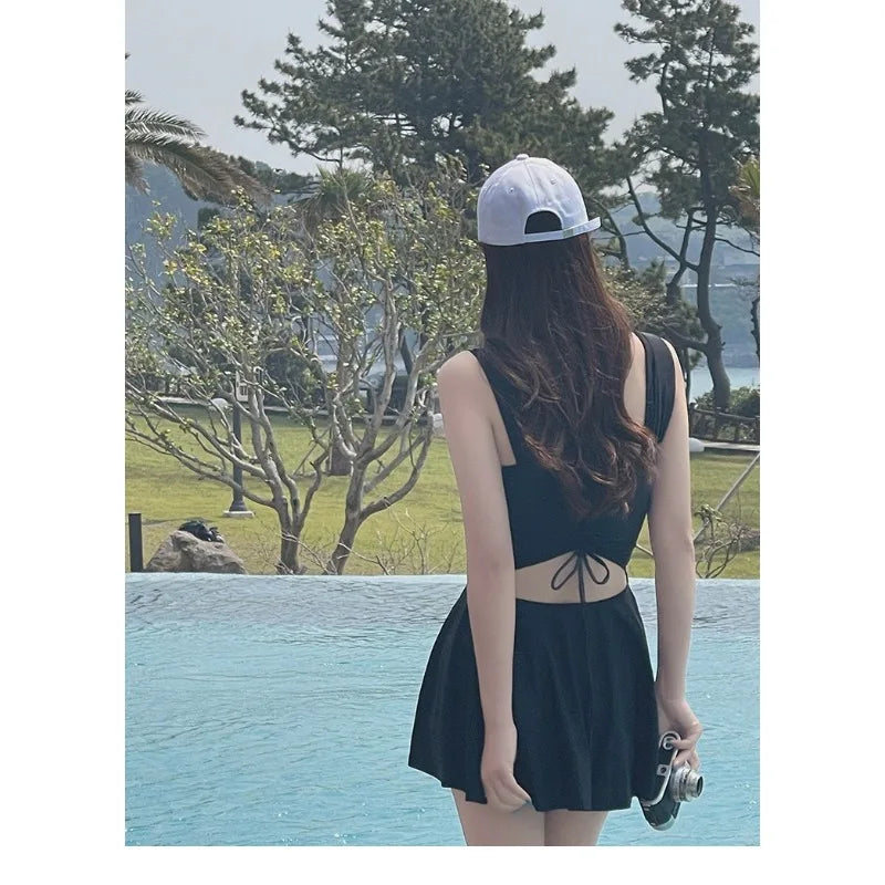 Ladies' Black One-piece Swimsuit with A Sweetheart Collar and A Back Strap That Is Hollowed Out Suitable for Beach Vacations