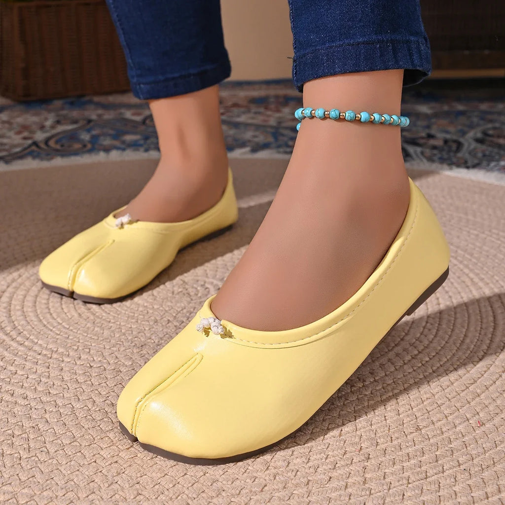 Japanese Style Tabi Ninja Shoes Women Cozy Leather Flats Split Hoof Toe Loafers Femme Mary Jeans Mocasines Ladies Ballerina Shoe