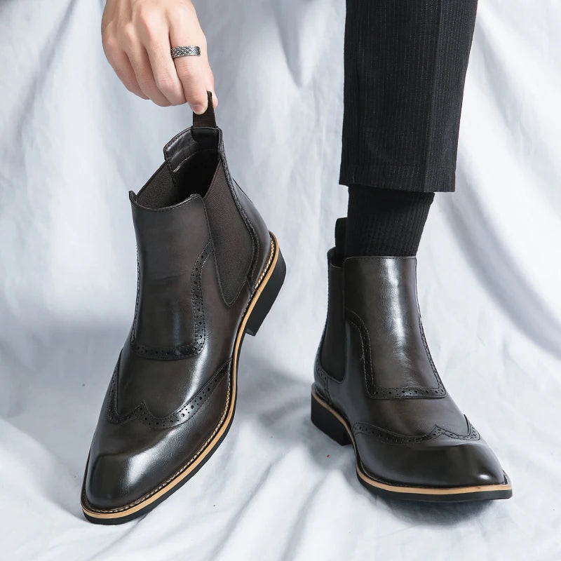 Genuine Leather Shoes Chelsea Boots for Women Retro Carved Boots Round Toe Ankle Boots British Style Women Shoes Winter/Autumn