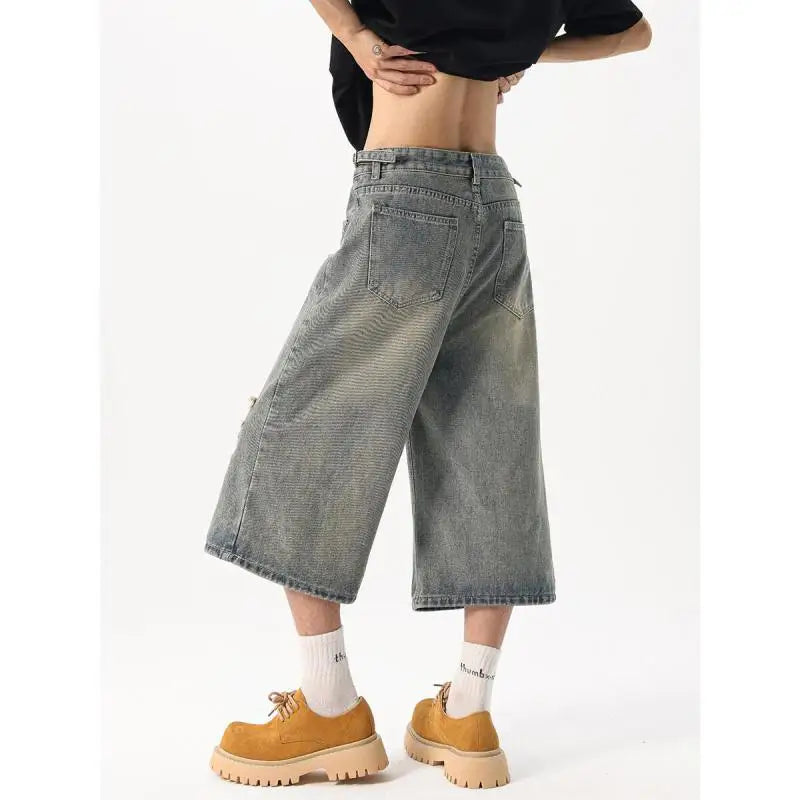 Men's Distressed Loose Fit Straight Leg Denim Capri Pants Casual Summer Jeans Ripped Details Trendy Casual Wear