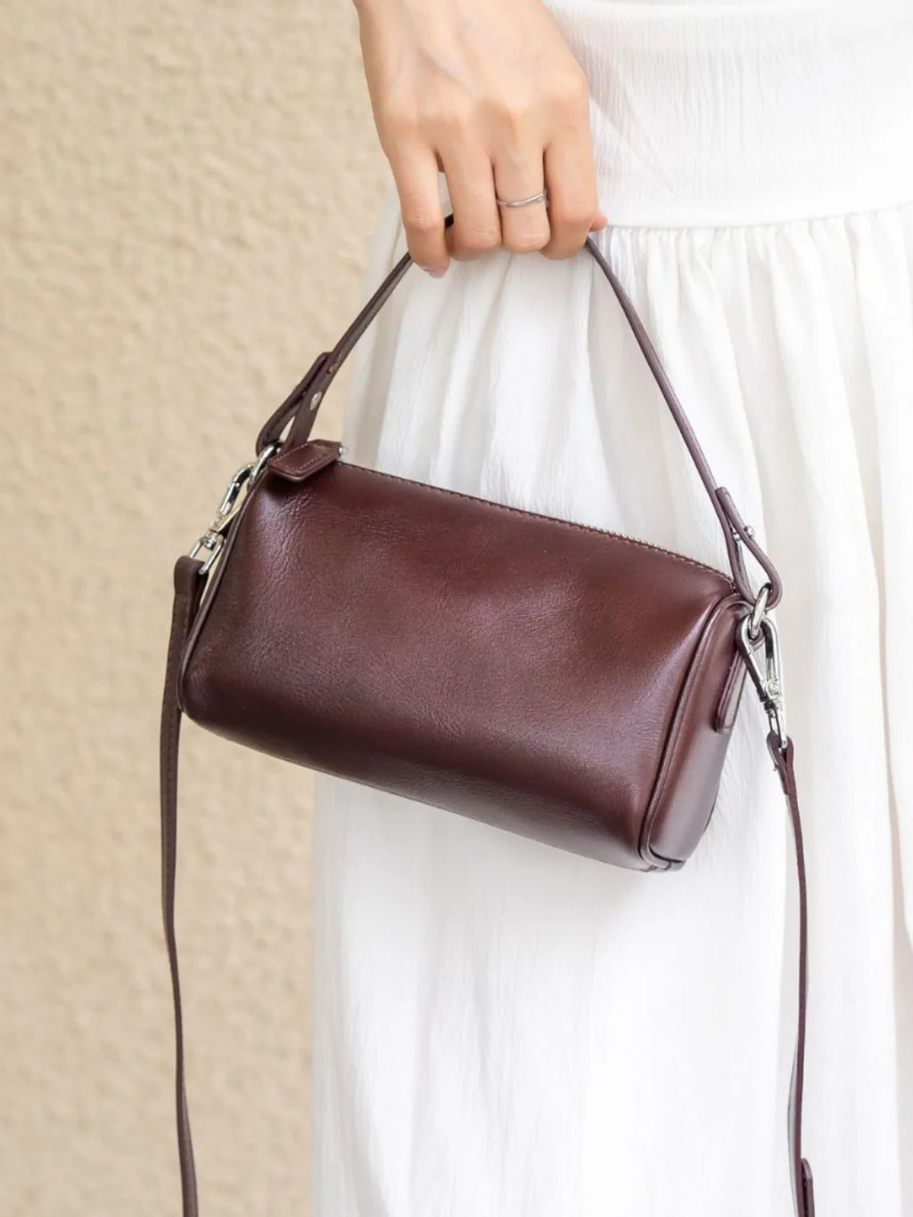 Ladies' Genuine Leather Small Shoulder Bag for Women Crossbody Fashionable Simple and Practical Soft Leather Darling Phone Bag
