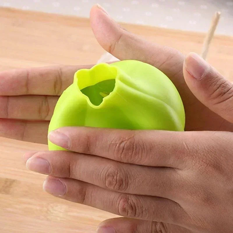Silicone Garlic Peeler Garlic Skin Remover Easy Quick To Peel Garlic Cloves Roller Peeling Funny Kitchen Gadgets Kithchen Tools