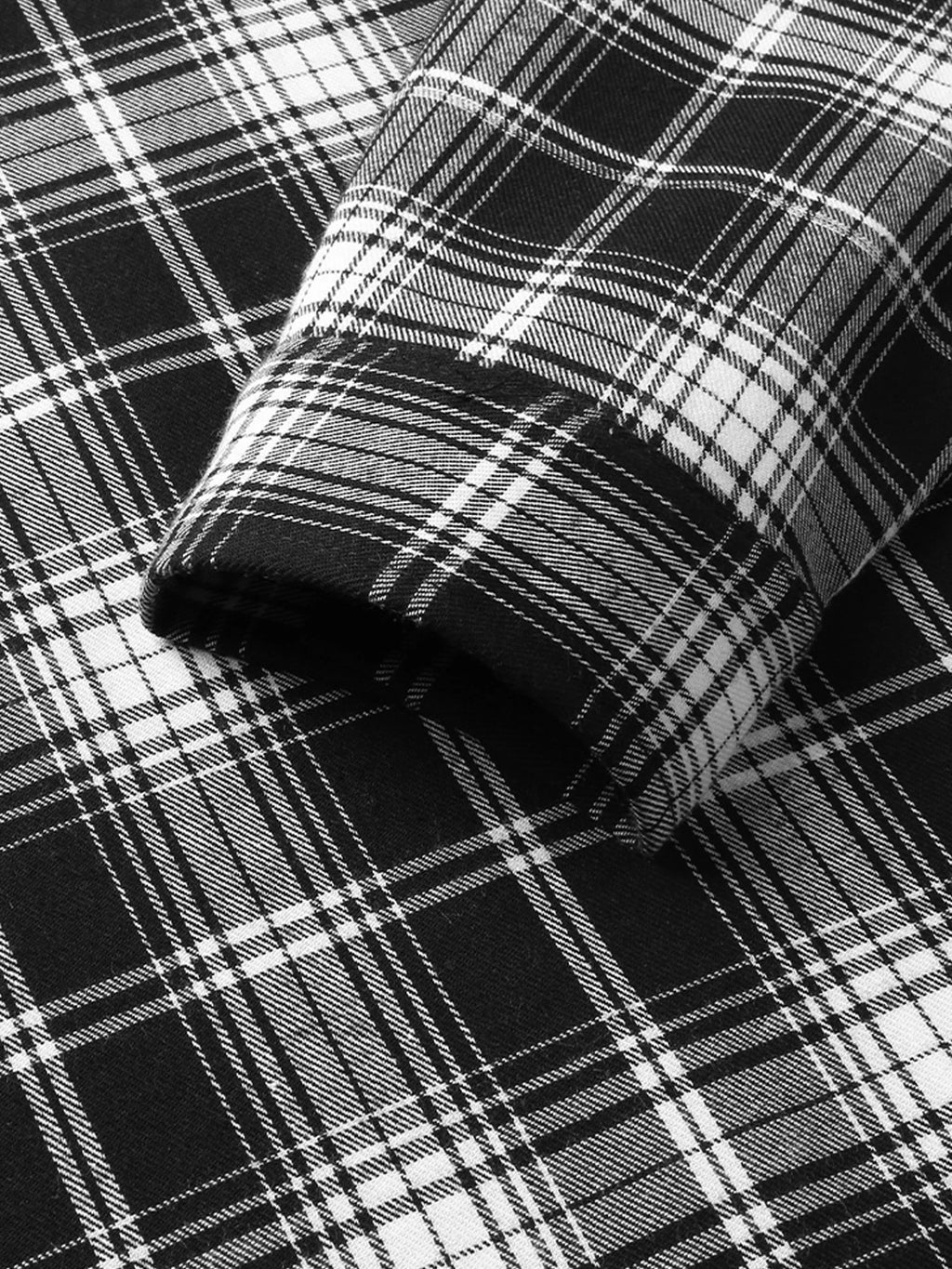 Spring and Autumn Men's Fashionable Plaid Shirt, Youth Outdoor Sports Casual Lapel Plaid Long-Sleeved Shirt That Can Be Worn Outside