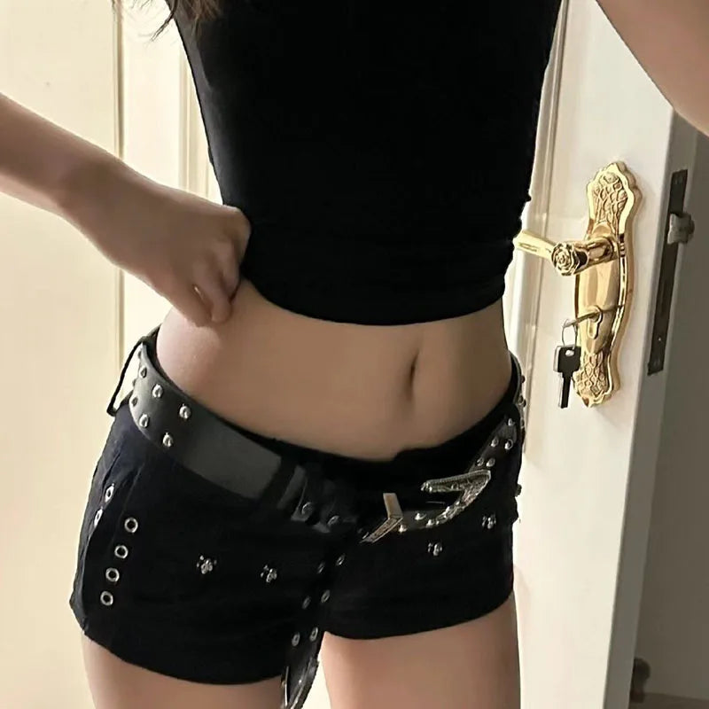 American Sexy Low Waist Black Shorts Women Skull Rivet Streetwear Y2K Denim Super Shorts Woman Punk Night Club Girls Short Jeans