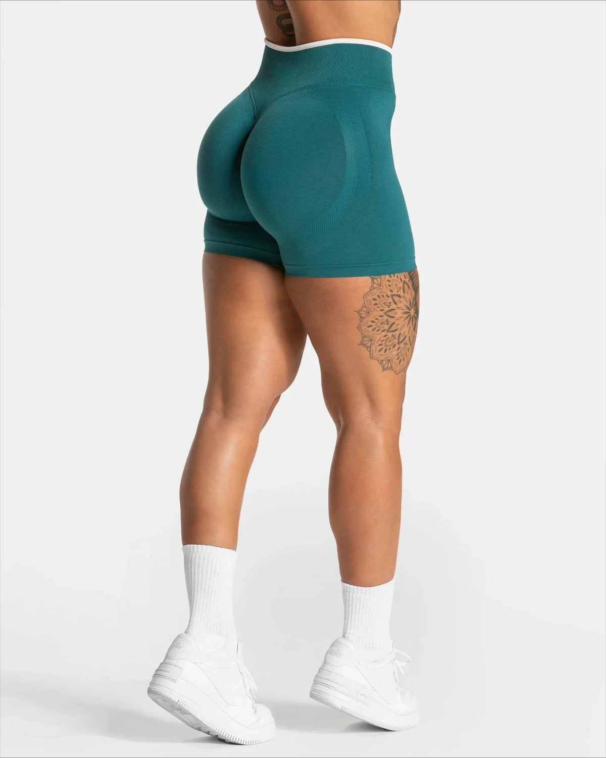Women White Waist Tight Summer Seamless Sports Shorts High Waist Hip Lifting Yoga Pants Running High Elastic Sport Shorts Female