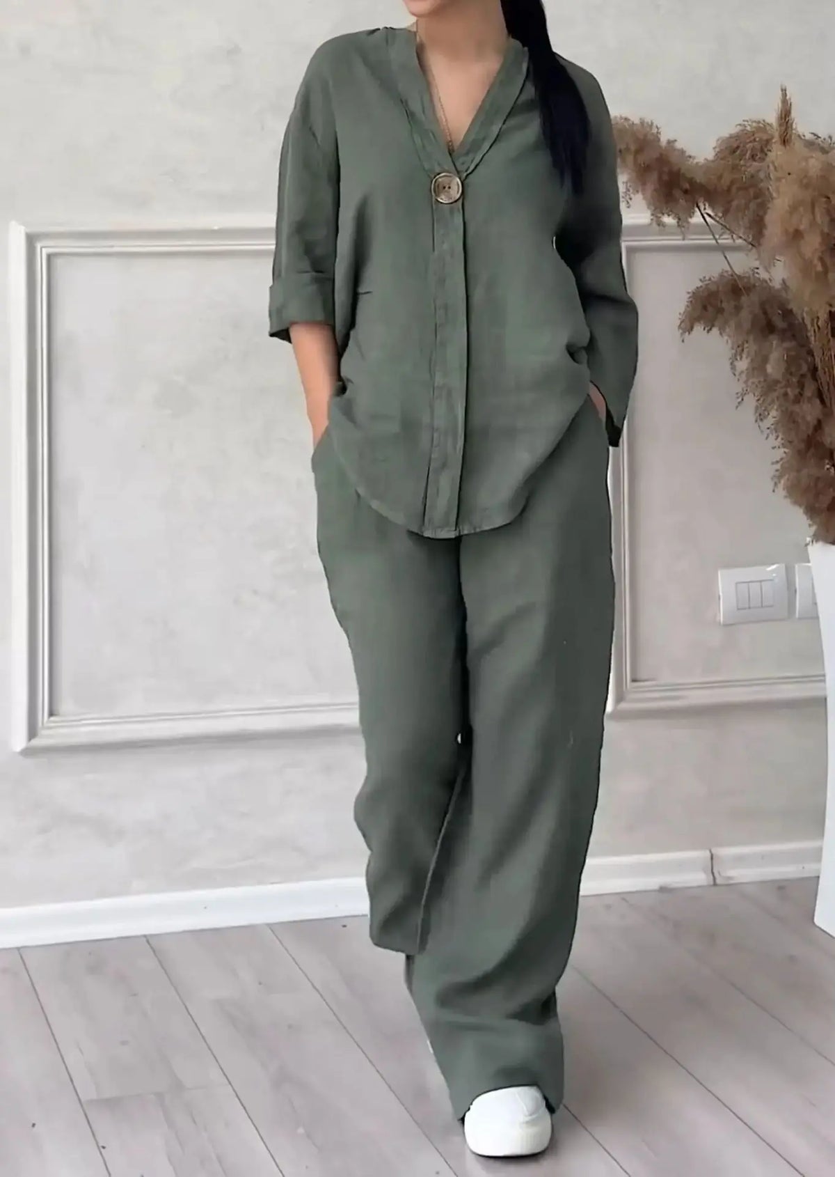 Fashionable and elegant women's suit Simple and casual Solid color comfort Short shirt high waisted loose pants two-piece set