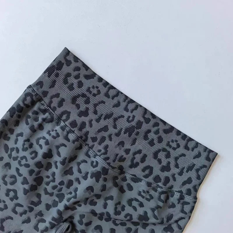 Sexy Leopard Print Seamless Yoga Shorts High Waist Peach Butt Lift Tummy Control 4-Way Stretch Breathable Workout Cycling Pants