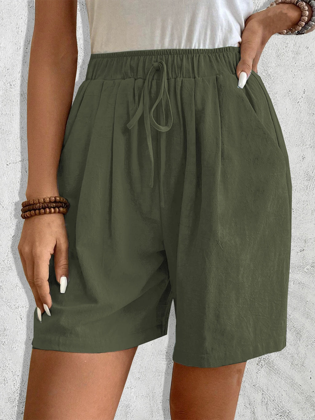 Women’s Solid Color Fashion Casual Elegant Style Shorts Versatile Daily Sports Style Slim and loose fitting straight leg pants