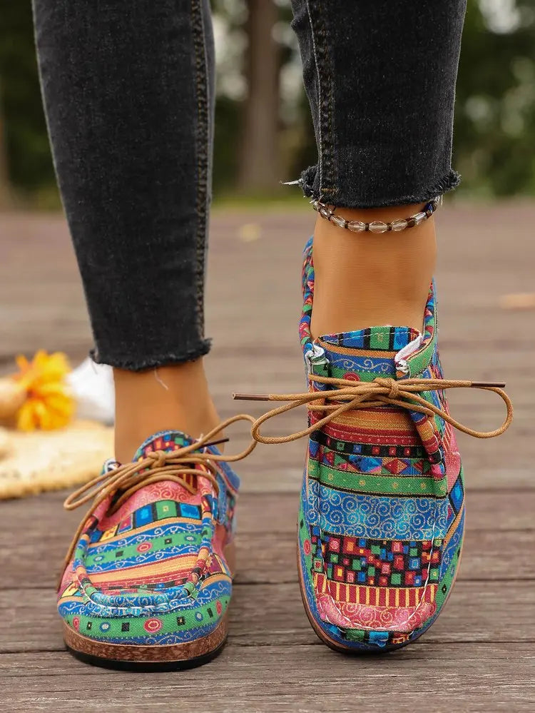Spring 2025 Women's Printed Canvas Shoes Flat Platform Casual Toe Loafers Breathable Autumn Fashion Sneakers