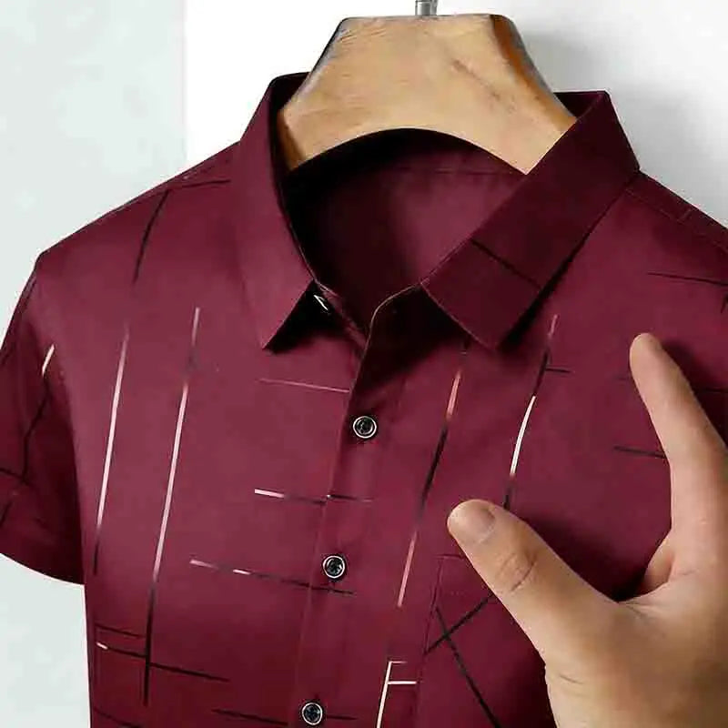2026 New Men's Silky Short Sleeve Shirt Wrinkle-Resistant Short Sleeve Casual Office Daily Wear