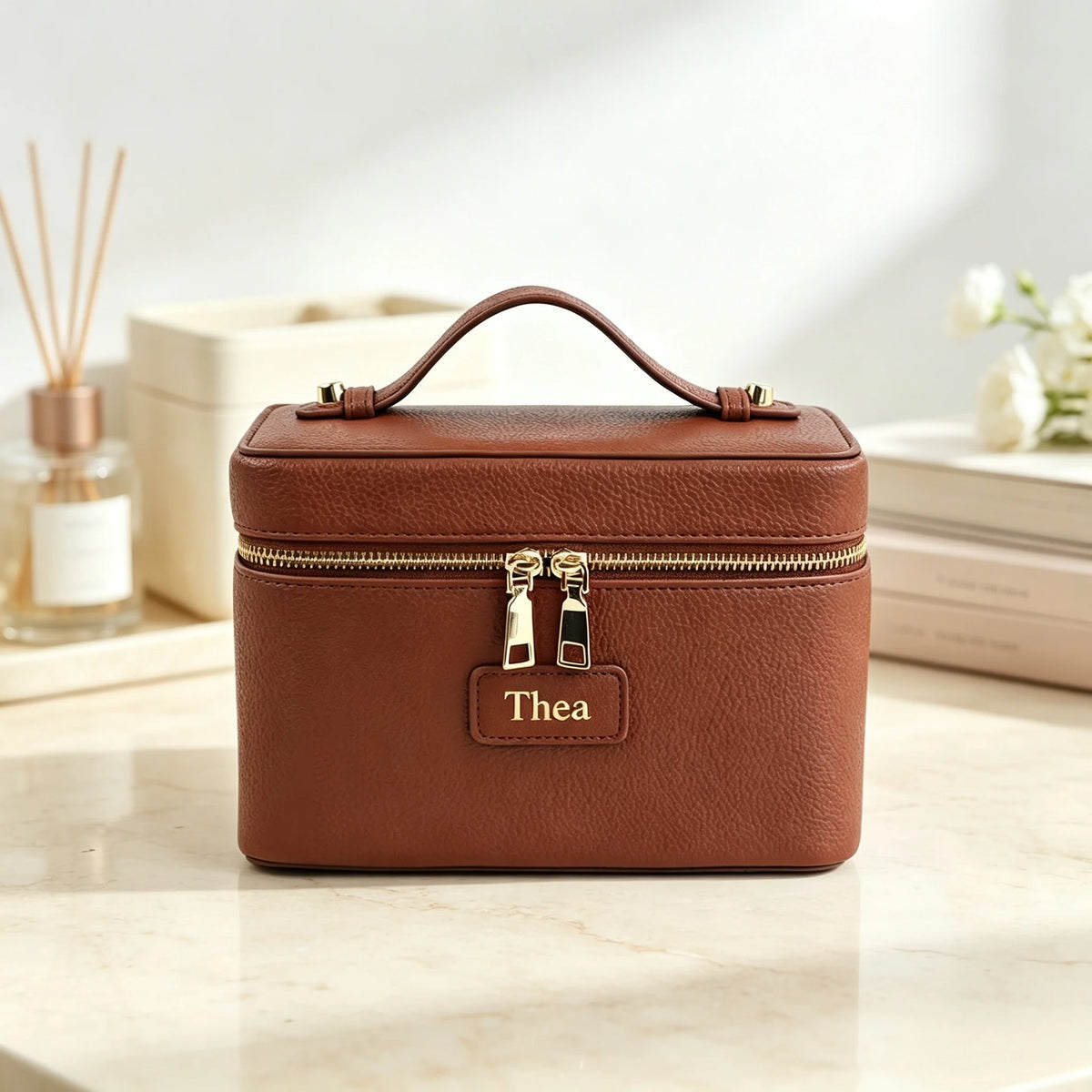 Customized Name PU Leather Cosmetic Bag with Zoned Storage and Large Capacity Travel Toiletry Bag for Autumn Winter New Arrivals