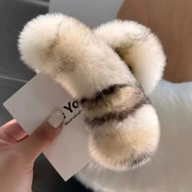 Oversized Plush Winter Clips For Thick Hair | Back-Of-The-Head Bun Styles | Soft And Warm Rabbit Fur Hair Accessories For Women