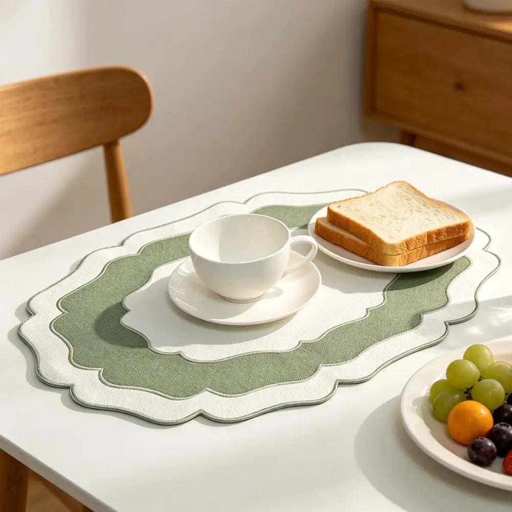 Textured Placemat Scalloped Linen Placemat Dining Table Mat Machine Washable Wrinkle Free Dining Placemat for Home Farmhouse Kit