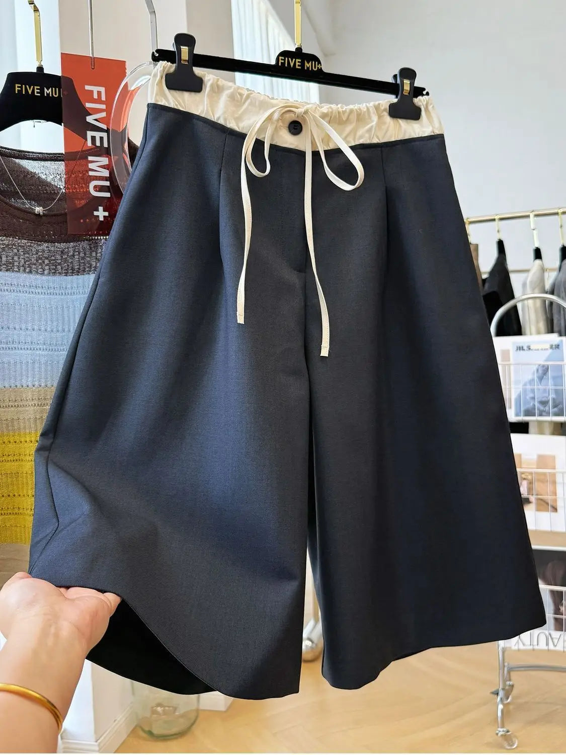 Women's Black Wide-Leg Shorts Contrast Elastic Waist Drawstring Loose Fit Casual Summer Bot