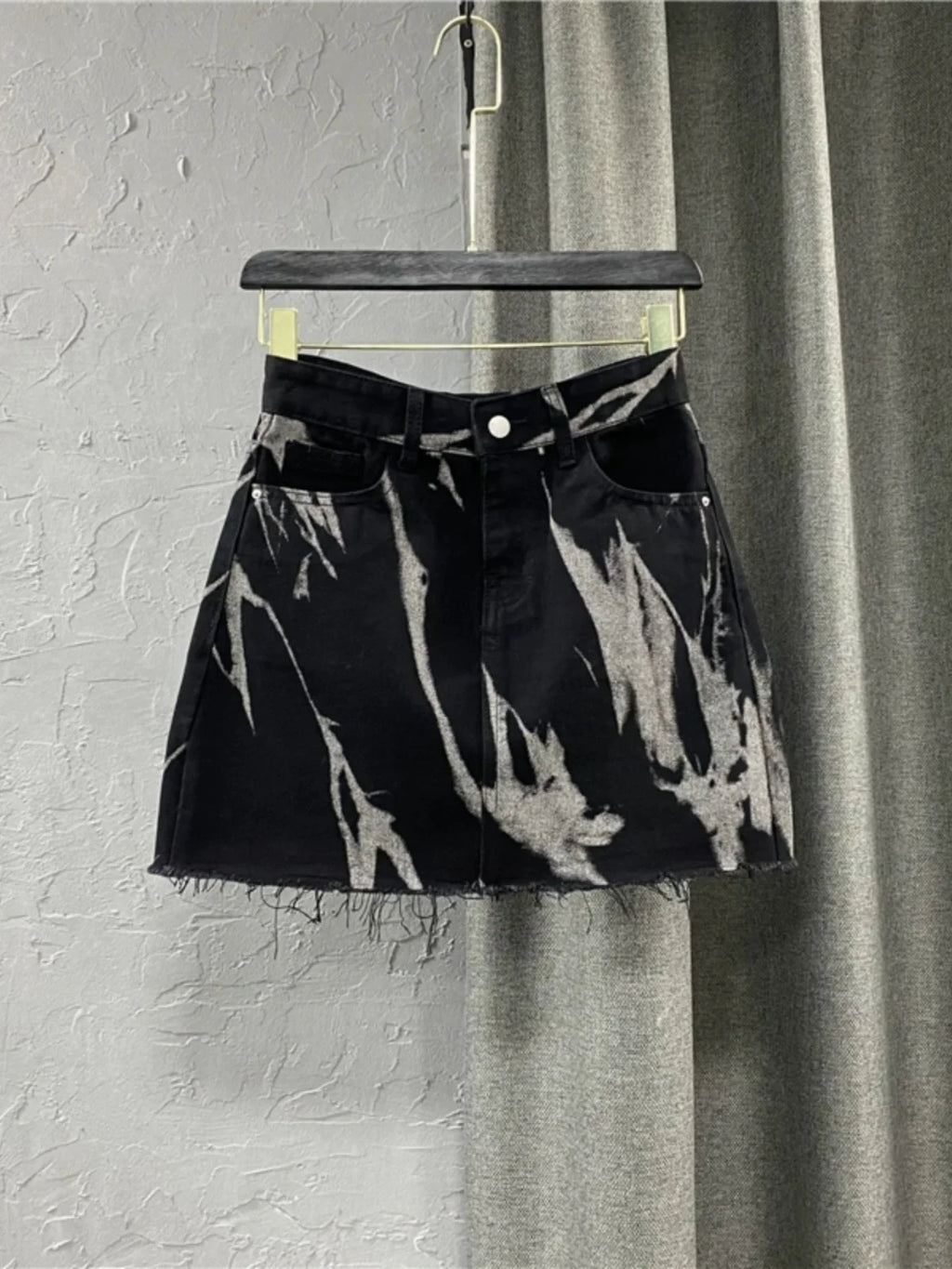 Black Gray Tie Dye Denim Short Skirt High Waist Personalized Pattern Denim Skirt Fringed A-line Skirt Fashion Versatile Skirt