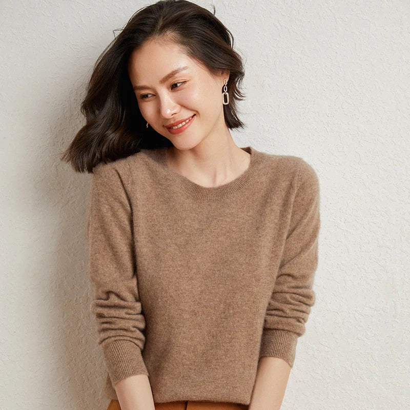 100%Merino Pure Wool Pullover Sweater For AutumnWinter Women's Round Neck Warm High-Quality Solid Color Basic Knitted Jumper Top