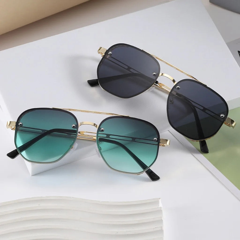 Unisex Stylish Sunglasses Trendy Gold Frame Hd Lens Glasses Oval Metal Frame Eyeglasses European-American Uv400 Shades Eyewear