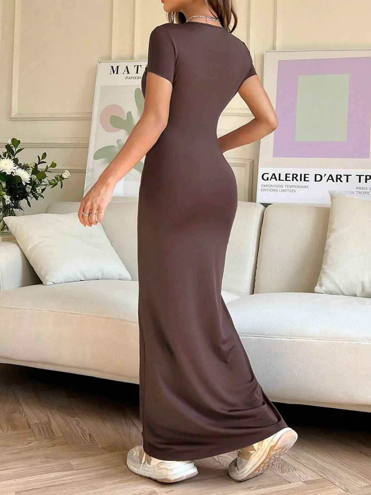 Short-sleeved Solid Color Slim Sexy Waisted Spring And Summer Temperament Dress Women's Round Neck Elegant Long Dress For Dinner