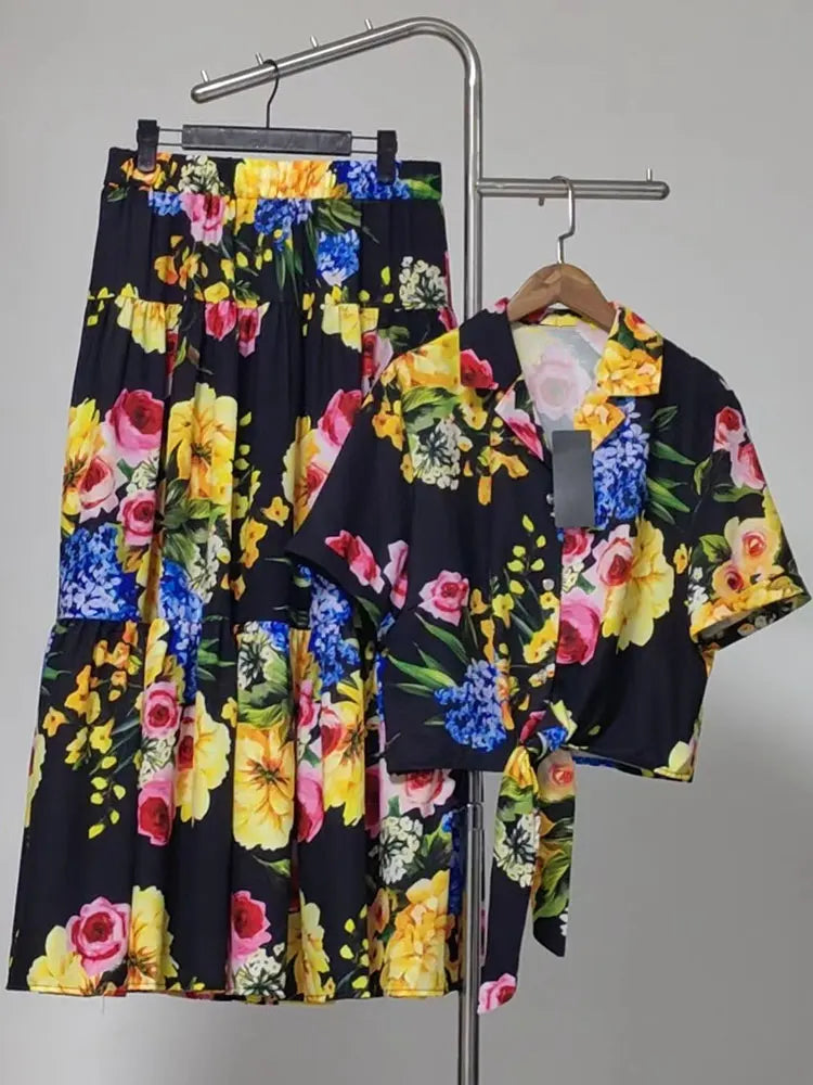 Retro Summer Women's New Two-Piece Lapel Single-Breasted Hem with Strapless Short Shirt + Elastic Waist A-Shaped Fashion Suit