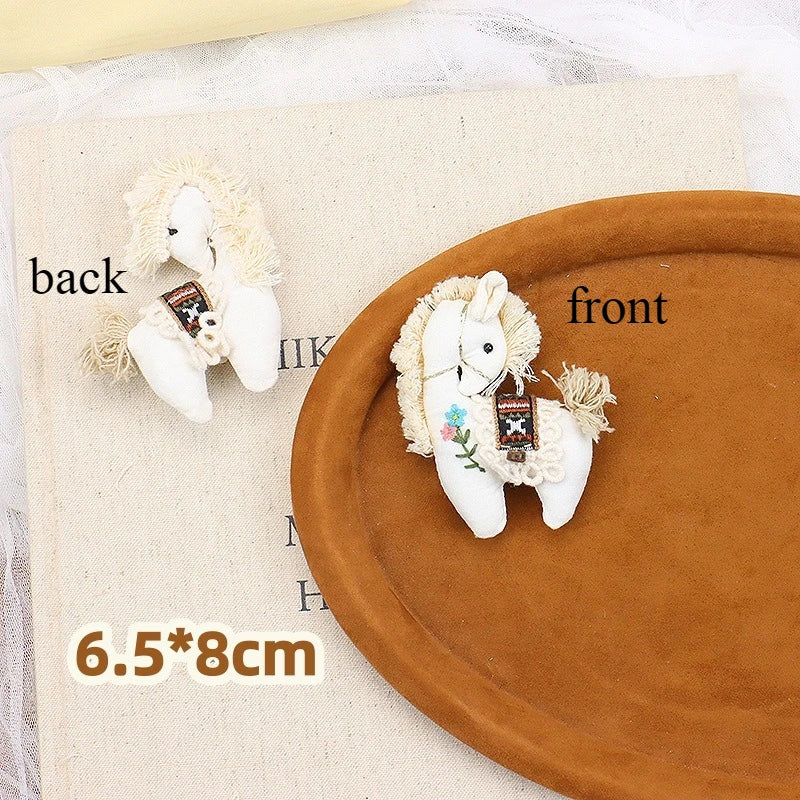 Adorable Pink Plaid Horse Brooch 3D Stuffed Fabric Embroidered Pony Pin for Girls Hair Clip Bag Charm Kawaii Animal Gift