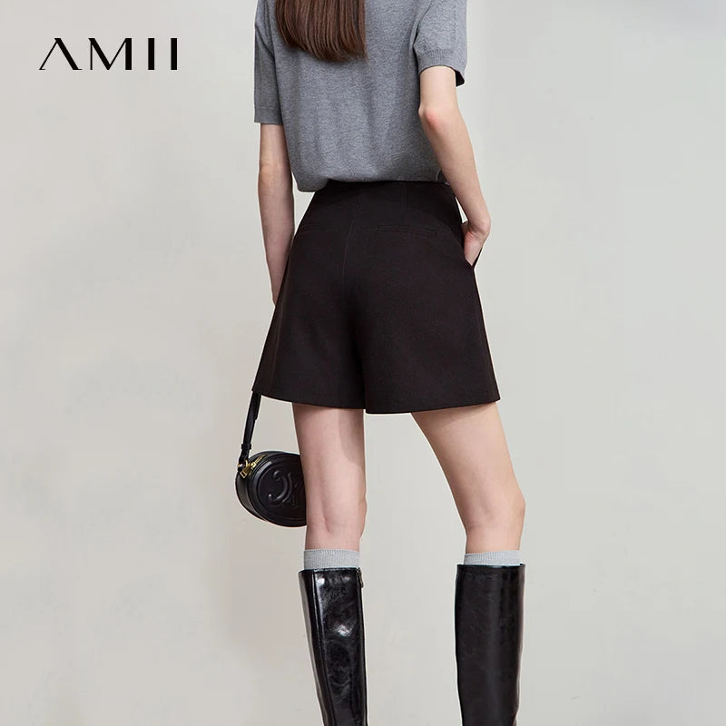 AMII 2025 Autumn Concise for Loose Casual Wide-leg Female pants Elegant Office Lady Simple  Shorts Bottoms 12523083