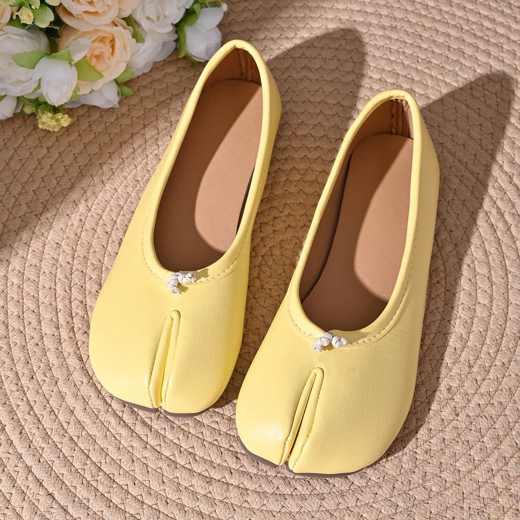 Japanese Style Tabi Ninja Shoes Women Cozy Leather Flats Split Hoof Toe Loafers Femme Mary Jeans Mocasines Ladies Ballerina Shoe