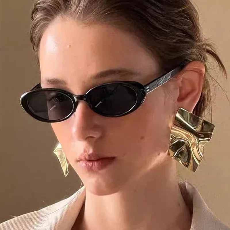 Vintage Oval Sunglasses Women Luxury Brand Designer Small Oval Sun Glasses Retro Men Rivets Sun Glasses Oculus
