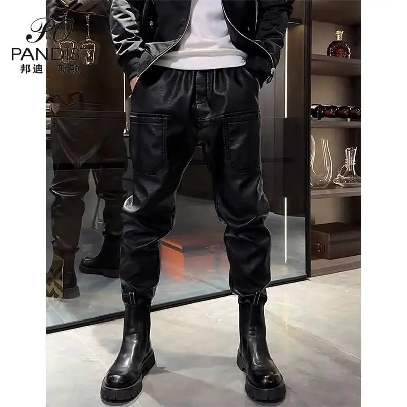 Fashion 2024 Men's Loose Elastic Waist Faux Leather Winter Pants Six Pockets Fleece Thcik Black Pu Punk Design Trousers Male