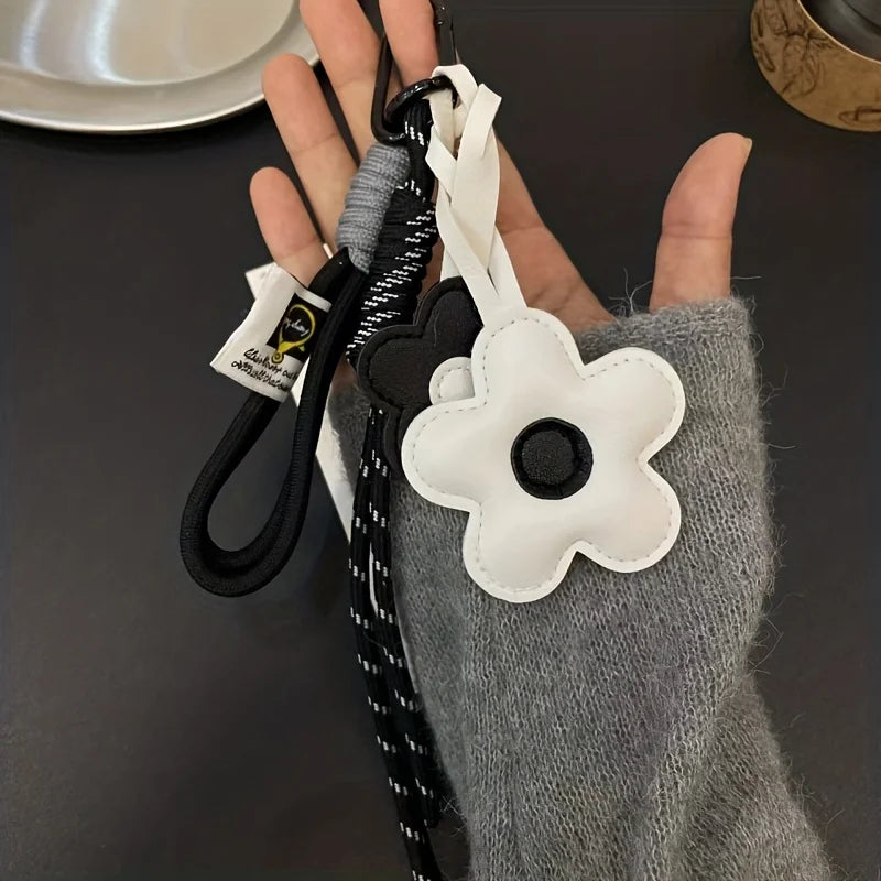 PU Leather Sunflower Keychain Cartoon Five Petal Flower Car Keyring Fashion Bag Pendant Contrasting Accessory