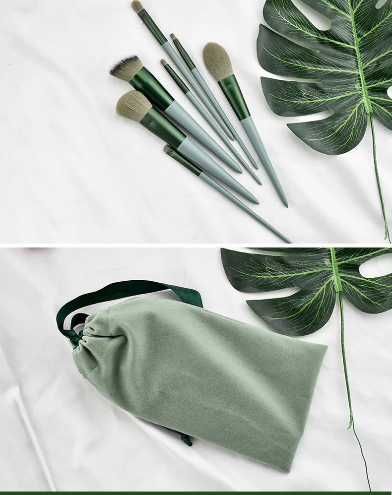 Makeup Brush Set 13Pcs for Beginners Velvet Drawstring Storage Bag Portable Travel Use For Powder Foundation Eyeshadow Blush