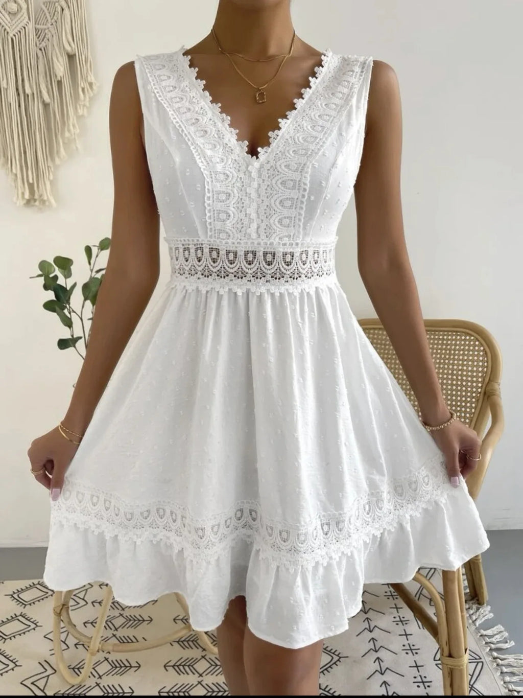 Women's White Party Dress Fashion Lace V-neck Ruffle Hook Flower Hollow Waist Mini Women Dresses Summer Sexy Prom Female Vestido