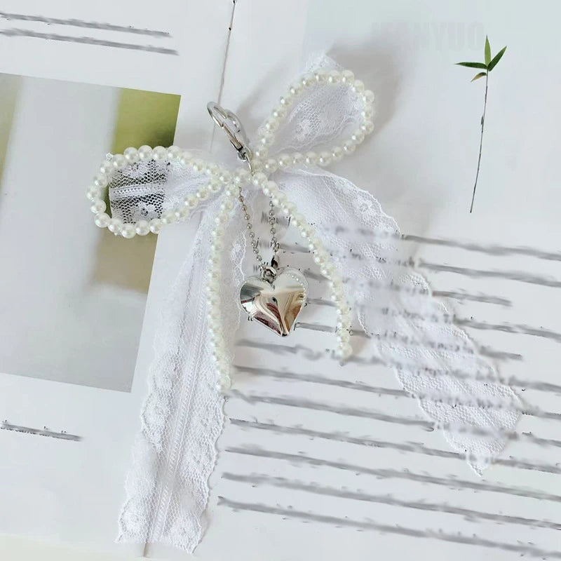 Sweet Handmade White Beaded Bowknot Lace Bag Charm Imitation Pearl Heart Pendant Keyring Exquisite Backpack Keyring Decorations