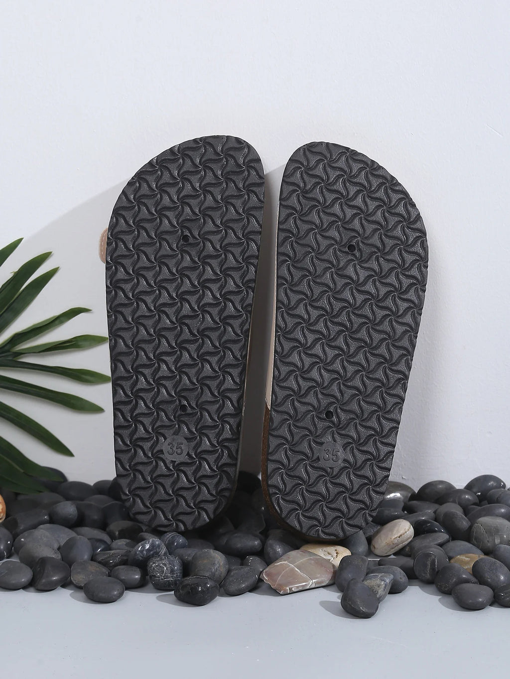 2026 Slippers for Women Cork Beach Sandals Outdoor Clogs with Adjustable Buckle Women Shoes Platform Slippers Flats Slides Women