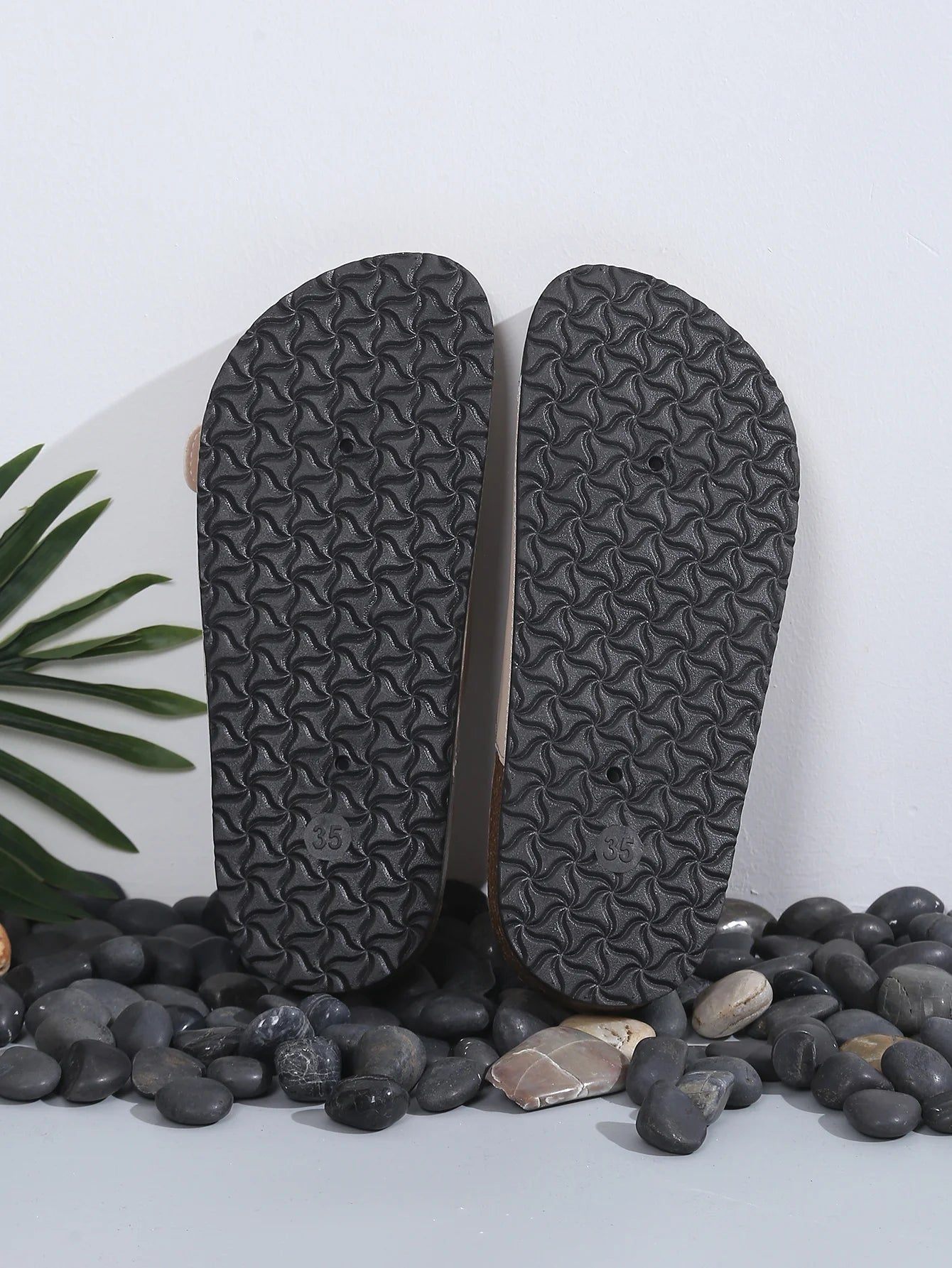 2026 Slippers for Women Cork Beach Sandals Outdoor Clogs with Adjustable Buckle Women Shoes Platform Slippers Flats Slides Women