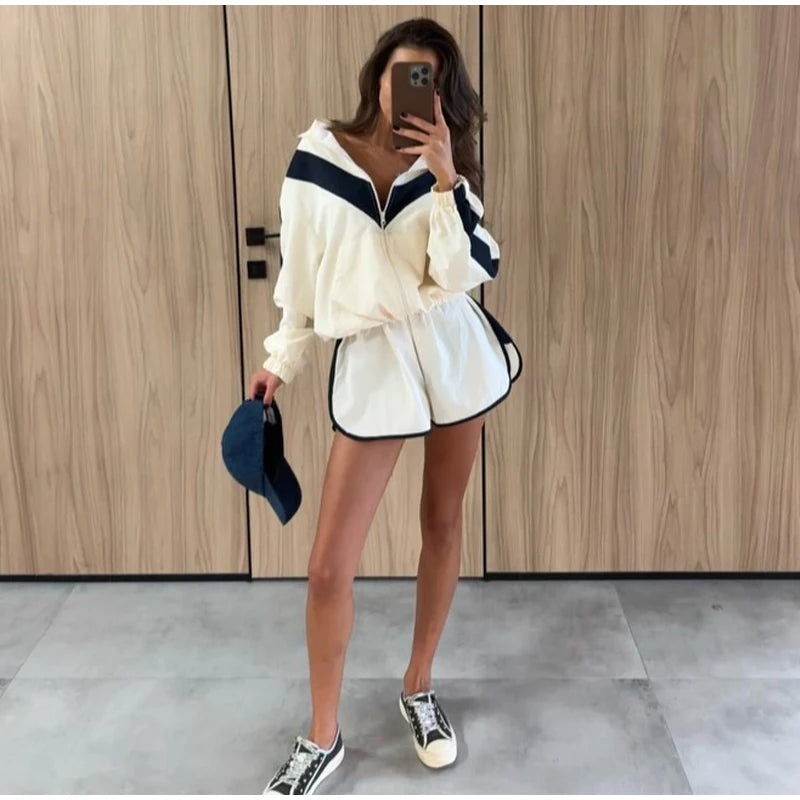 Fashion Contrast 2 Piece Short Set Women's Stand Collar Zip Lightweight Jacket Loose Mini Shorts 2026 New Lady Casual Outfit