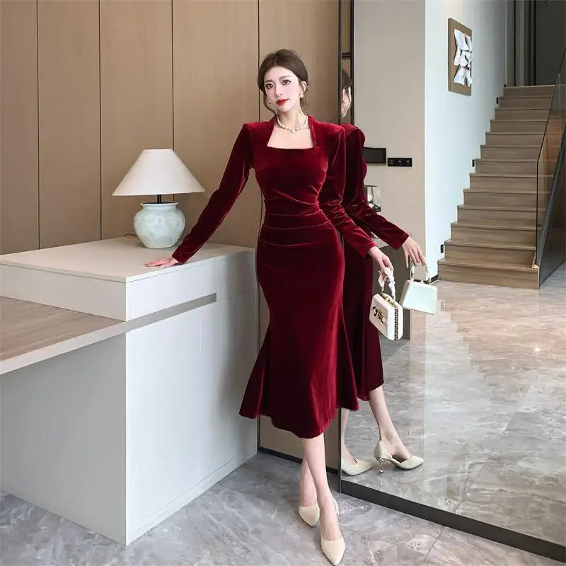 Socialite's Golden Velvet Fish Tail Long Dress Women's Red High-end Temperament Waist Cinching Dress Light Luxury Hip Hugging