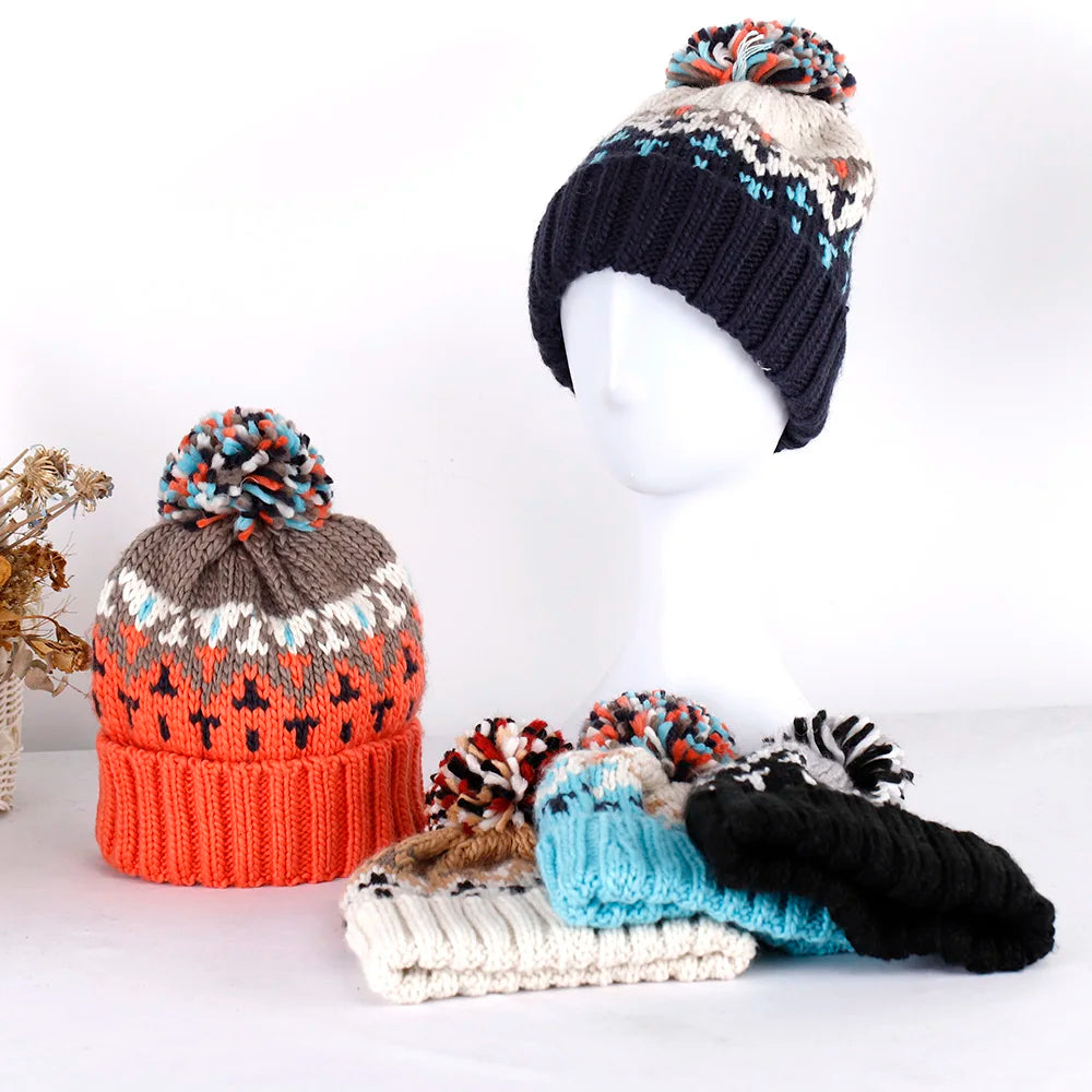 2024 skiing Cashmere Woman Winter Hat Autumn Beanies With Pompom Warm Wool Skullies fashion acrylic beanies winter hat