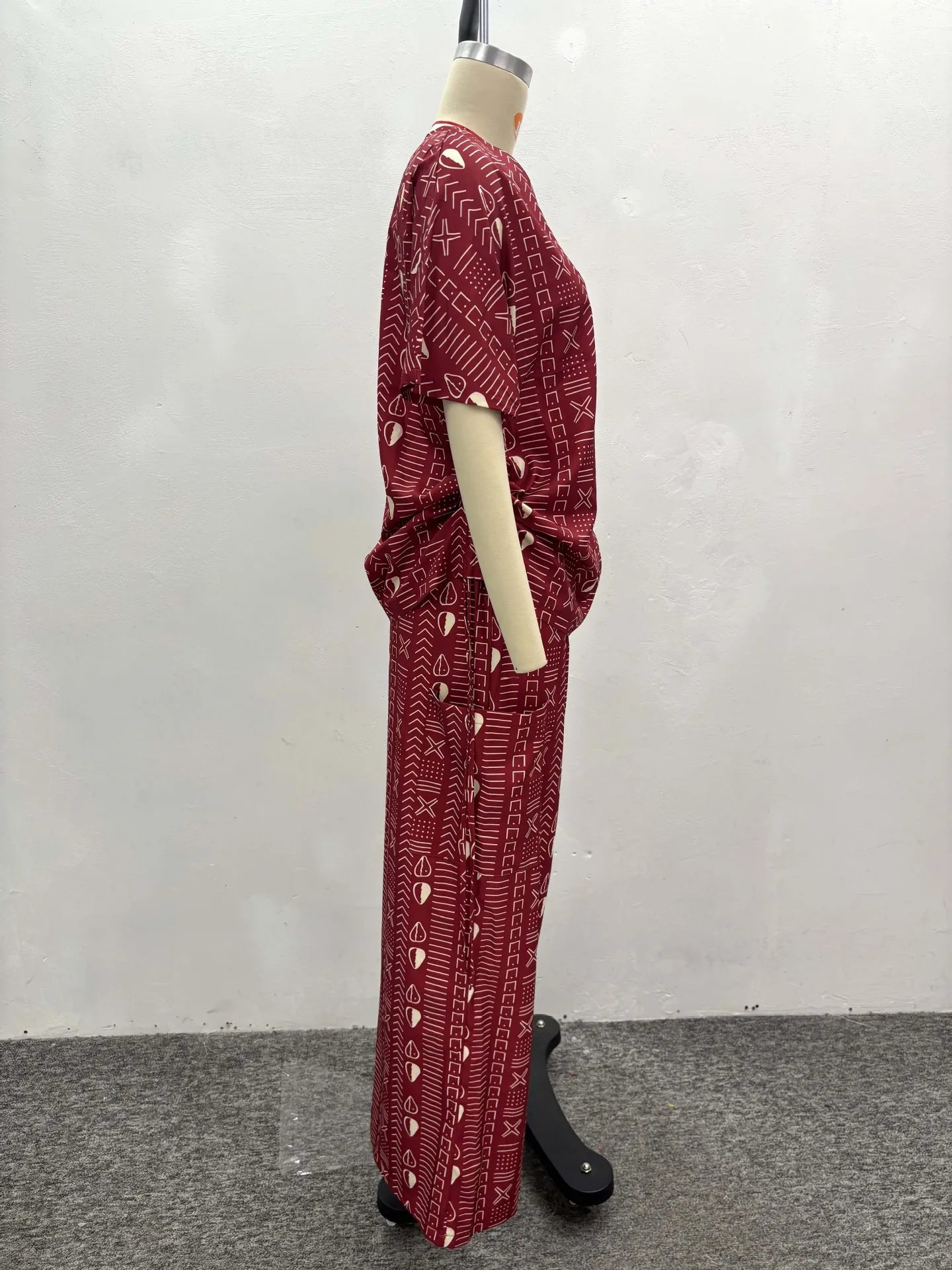 New Fashion Printed Two-piece Set Women's Loose Casual Short-sleeved Drawstring Waist Slimming V-neck Shirt Wide-leg Pants Sets