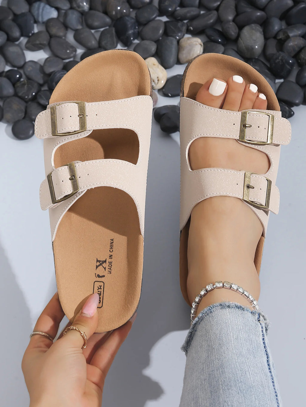 2026 Slippers for Women Cork Beach Sandals Outdoor Clogs with Adjustable Buckle Women Shoes Platform Slippers Flats Slides Women