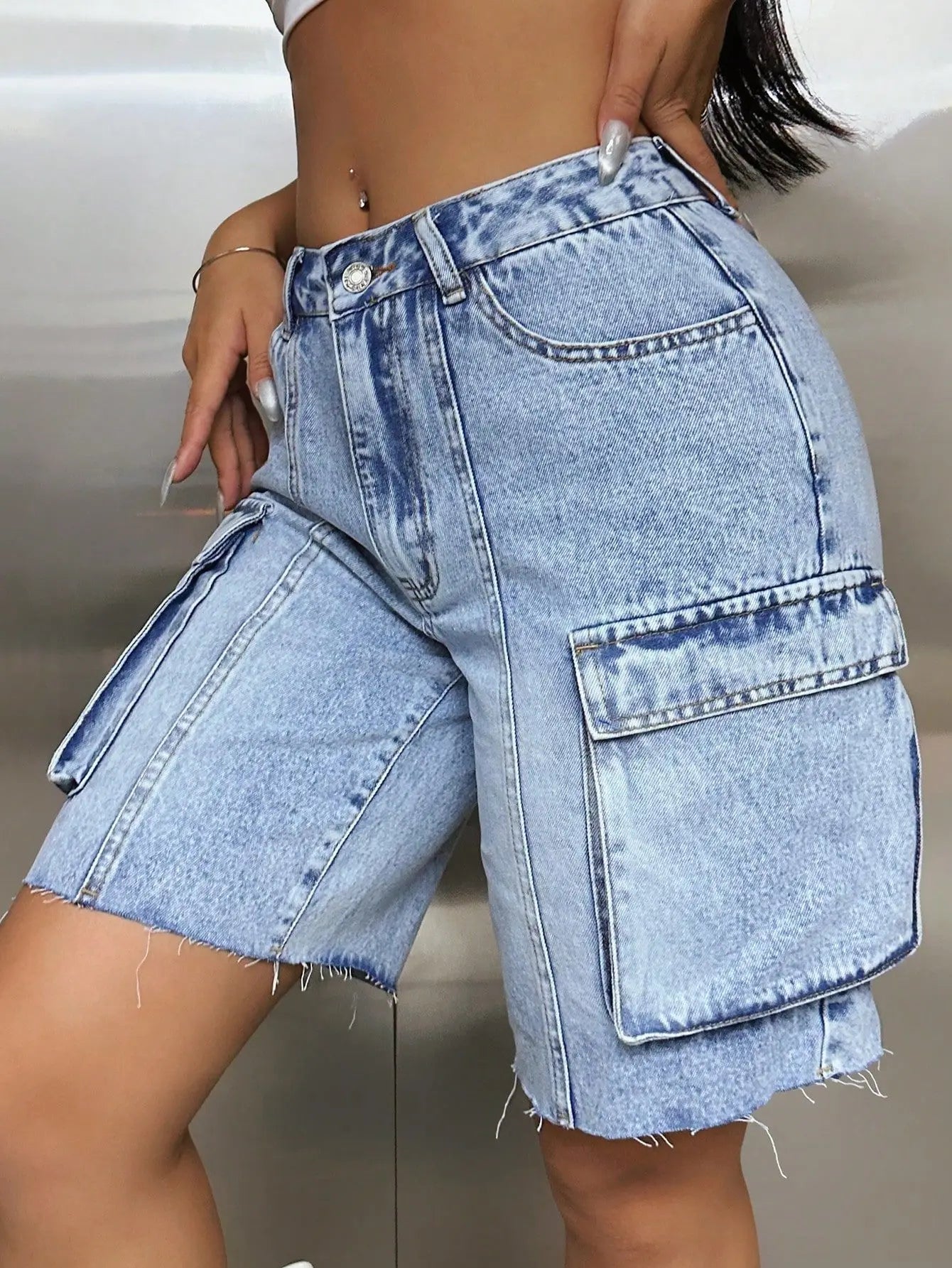 Women's High Waist Denim Shorts Utility Pocket Cargo Style Loose Fit Summer Casual Shorts