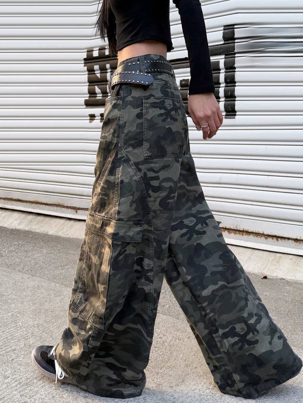 Ladies 2026 Spring Autumn High Waist Loose Wide Leg Y2K Cargo Pants Camo Print Side Big Pocket Stiff Fabric Streetwear Pants