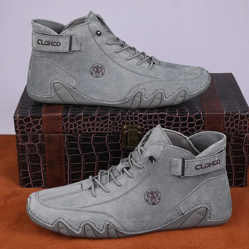 CLOHOO Men's Casual Ankle Boots Lace Up Walking Lightweight Comfortable Sneakers Motorcycle Outdoor Winter Warm Fashion Shoes