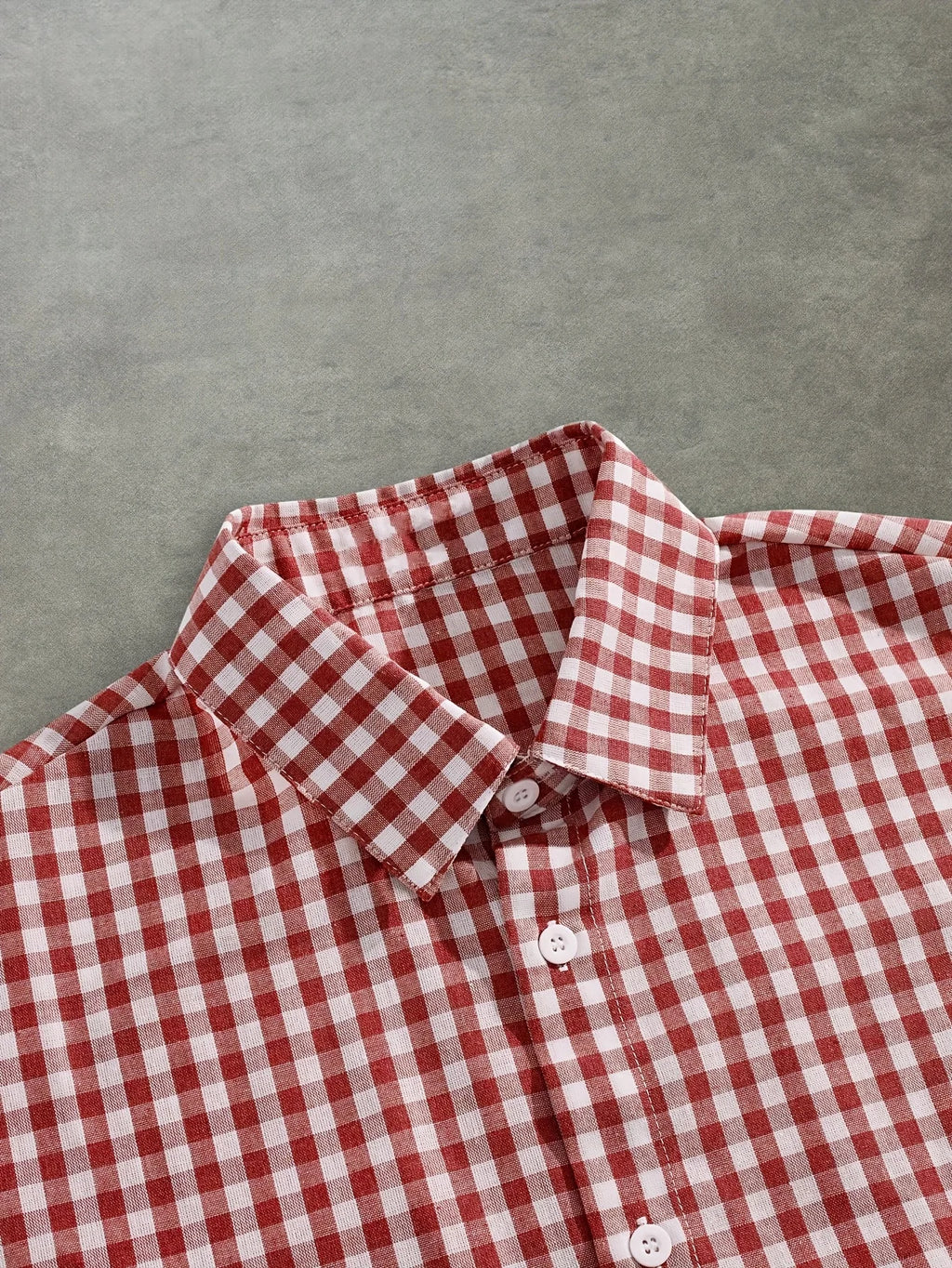 Men's Collegiate Style Plaid Casual Comfortable Short-Sleeve Shirt for Spring, Summer, and Autumn, Suitable for Everyday Casual