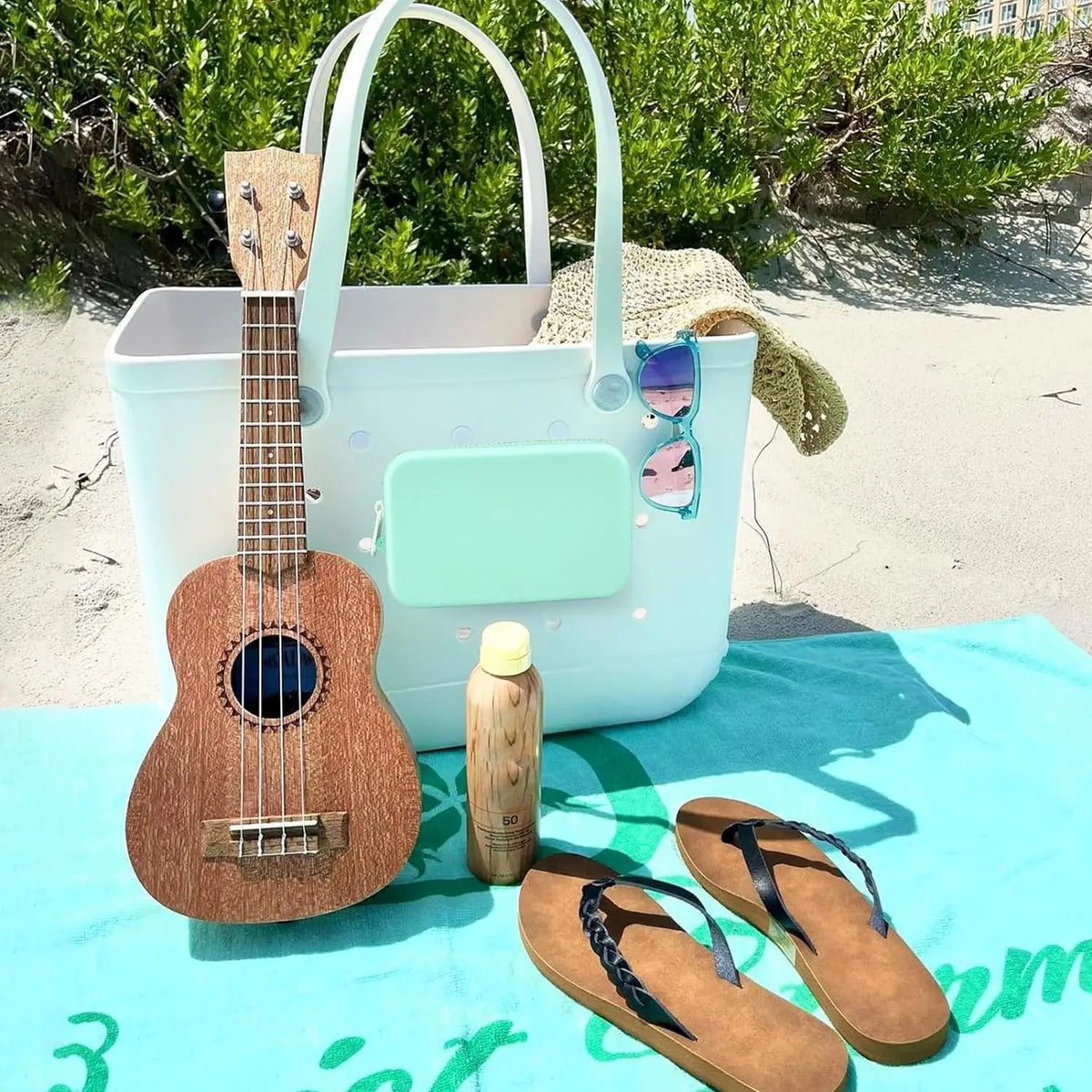 1Pcs Silicone Phone Holder for Beach Bag, Soft Silicone Insert Wallet Charm for Bo Bag Accessories, Attachment for  Beach