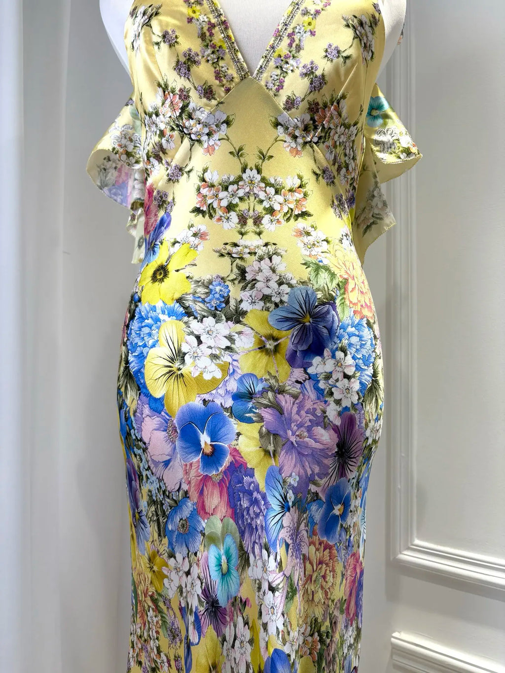 100% Silk Women Floral Print Sling Robe V-Neck Sleeveless High Waist Elegant Slim Yellow Maxi Dress