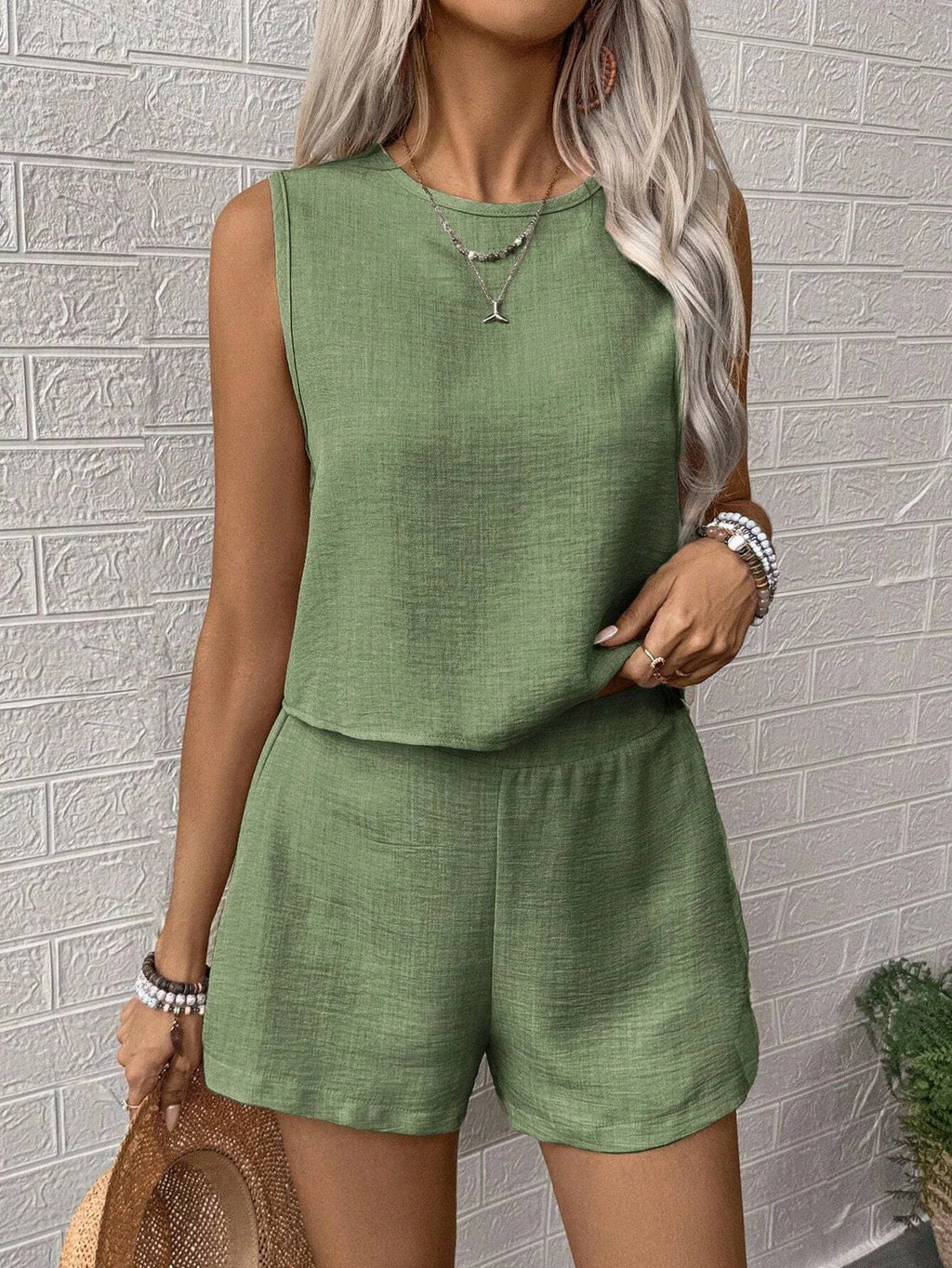 2026 Summer Women Solid Color 2Pcs Set Sleeveless Top Shorts Minimalist Casual Streetwear Loose Daily Vacation Outfit