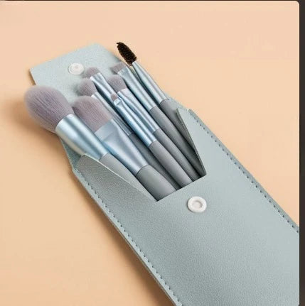 1 Set Mini 8Pcs Makeup Brush Set Portable Pouch Eyeshadow Foundation Blush Brush Beauty Tools for Beginners