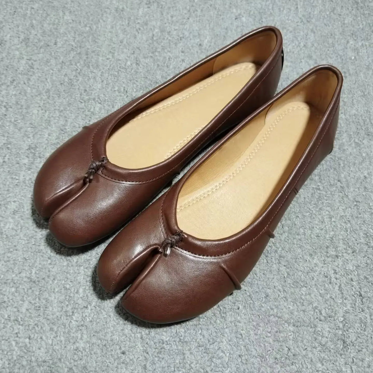 Split Toe Women Ballet Flats Fashion Tabi Shoes Casual Slip-on Loafers Ladies Pleated  Leather Espadrilles Zapatillas Mujer