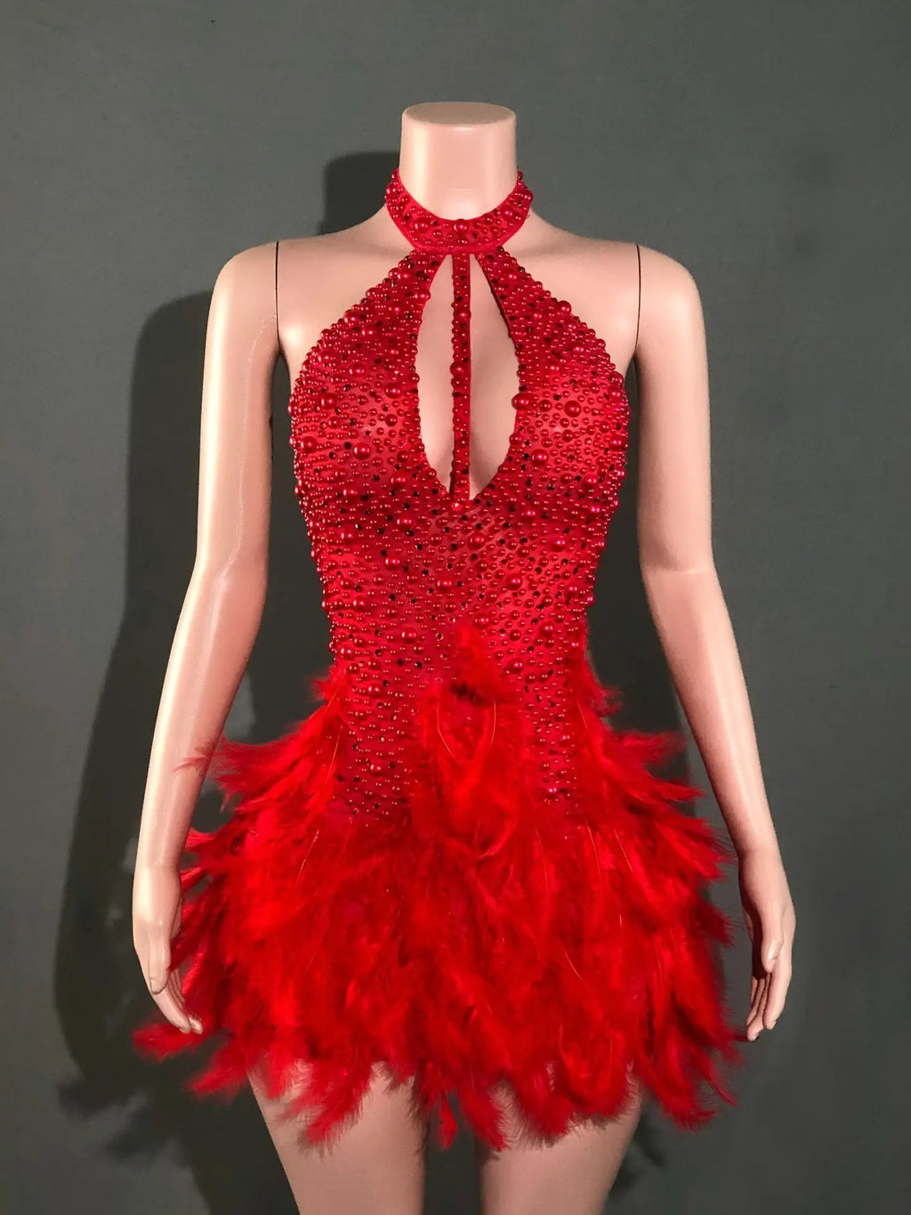 Shining Beading Women Sexy Halter Backless Feathers Bodycon Mini Dress Nightclub Party Celebrate Birthday Photoshoot Outfit